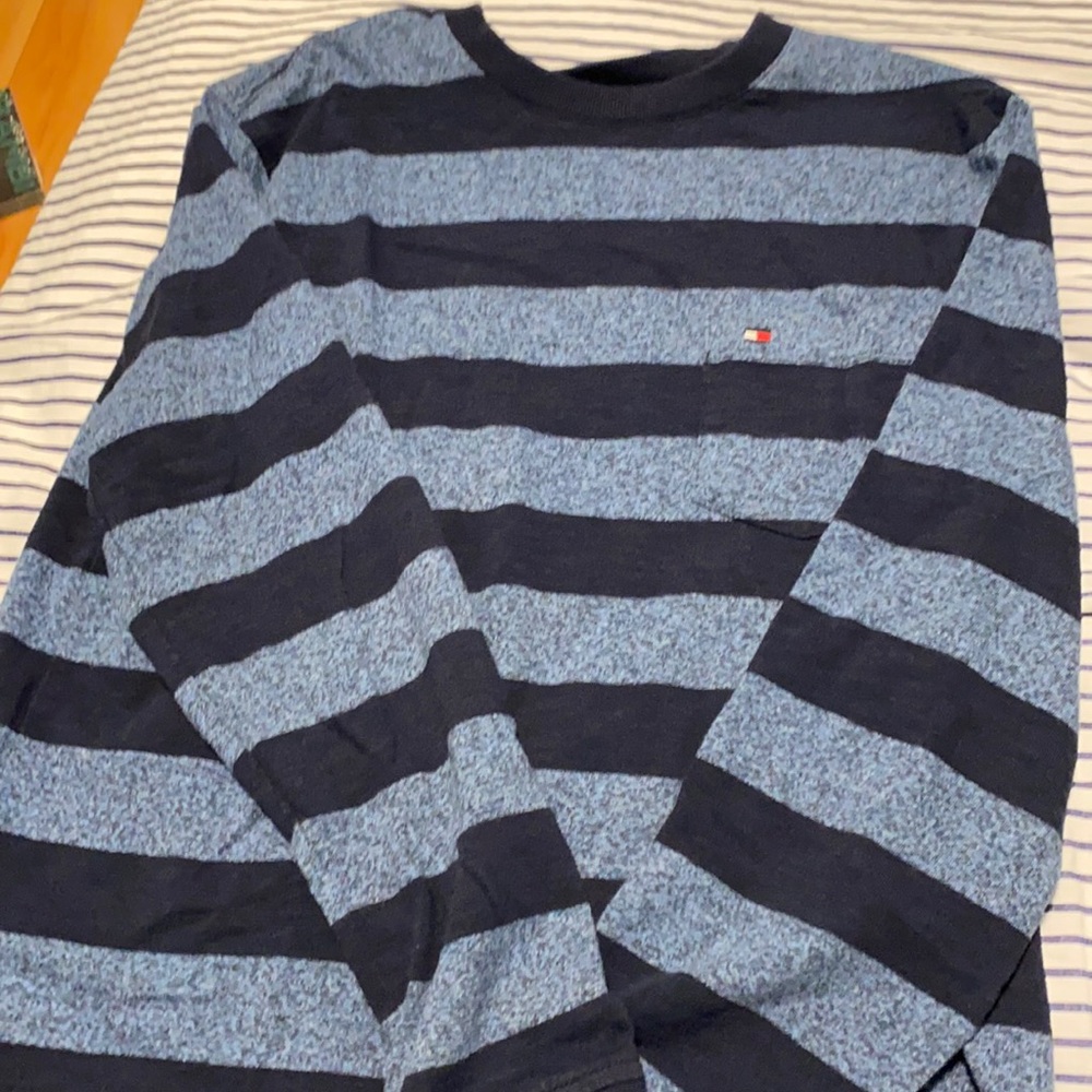 Tommy Hilfigure XS long sleeve shirt